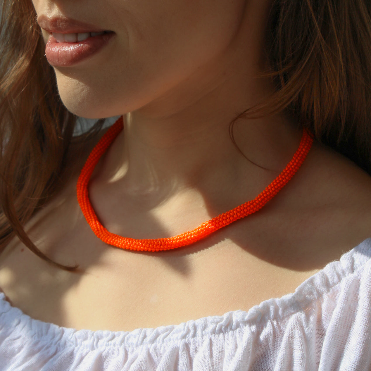 Halskette Chaquira-Perlen "Verano" in Orange