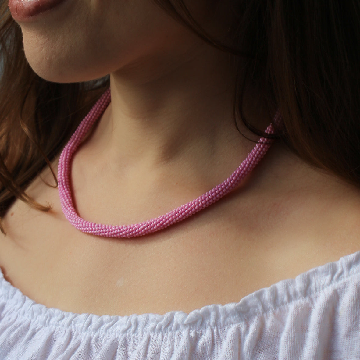 Halskette Chaquira-Perlen "Verano" in Pink